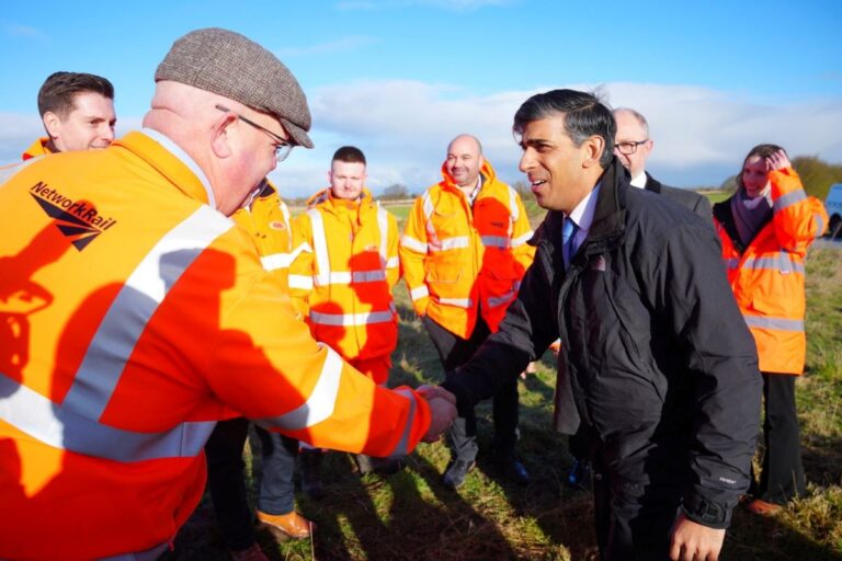 North and Midlands to share £4.7bn local transport fund after HS2 rail leg scrapped